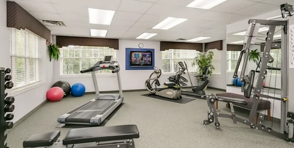 Image of Applewood Pointe of Woodbury Cooperative (3)