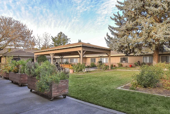 Image of Life Care Center Of Kennewick (4)