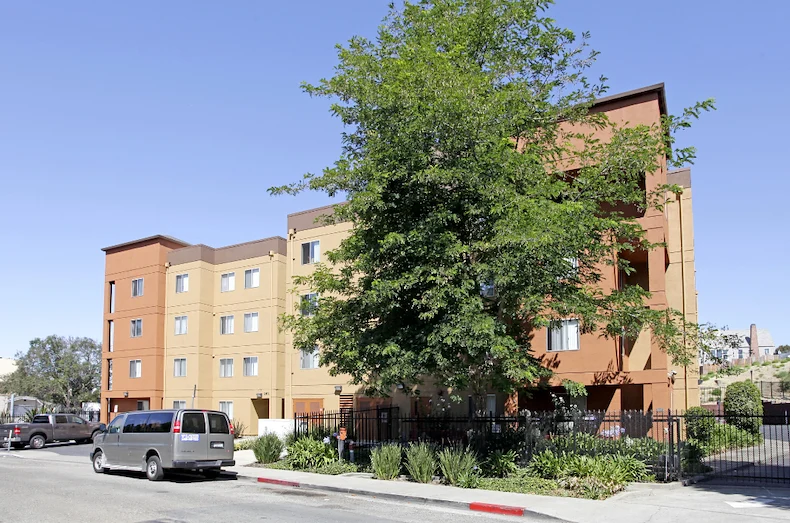 Image of E.E. Cleveland Manor (1)