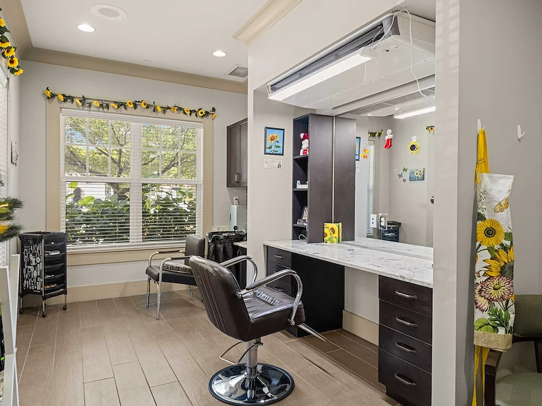 Image of Diamond Oaks Village (9)