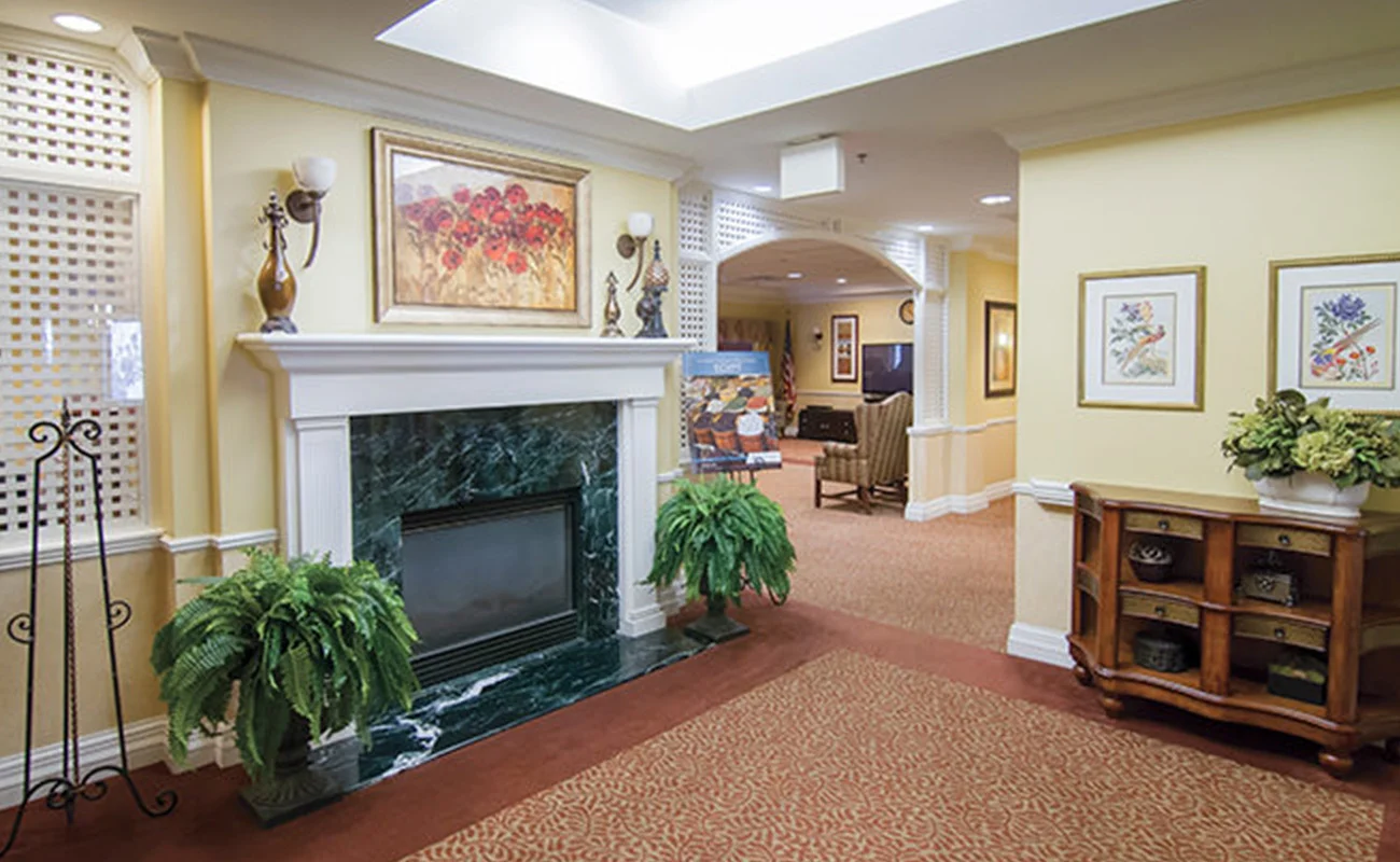 Image of Woodlake Legacy Senior Living (8)