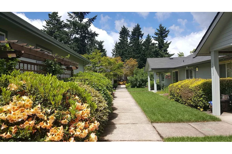 Image of Magnolia Gardens Senior Living (5)