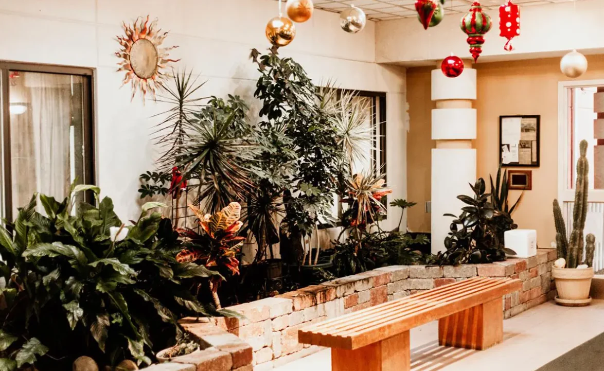 Image of Manor Hills (5)