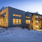 Image of Thomas Center for Senior Leadership (1)