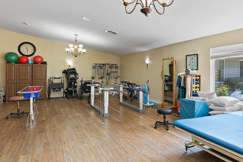 Image of Alderwood Manor (3)