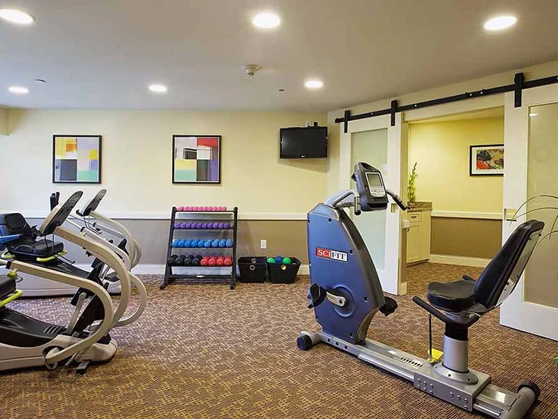 Image of Atria Glen Cove (5)