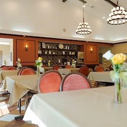 Image of Colonial Manor Advanced Rehab & Healthcare (3)