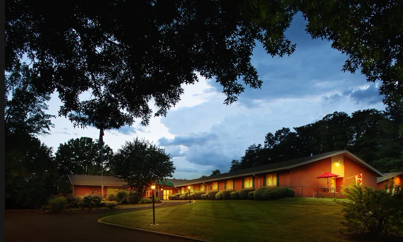 Image of South Roanoke Nursing And Rehabilitation (1)