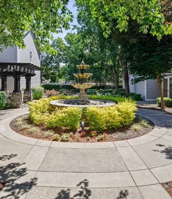 Image of Oakmont of Brookside (2)