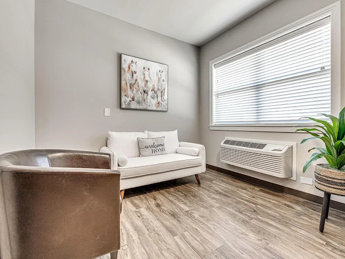 Image of Iris Memory Care of Nichols Hills (4)