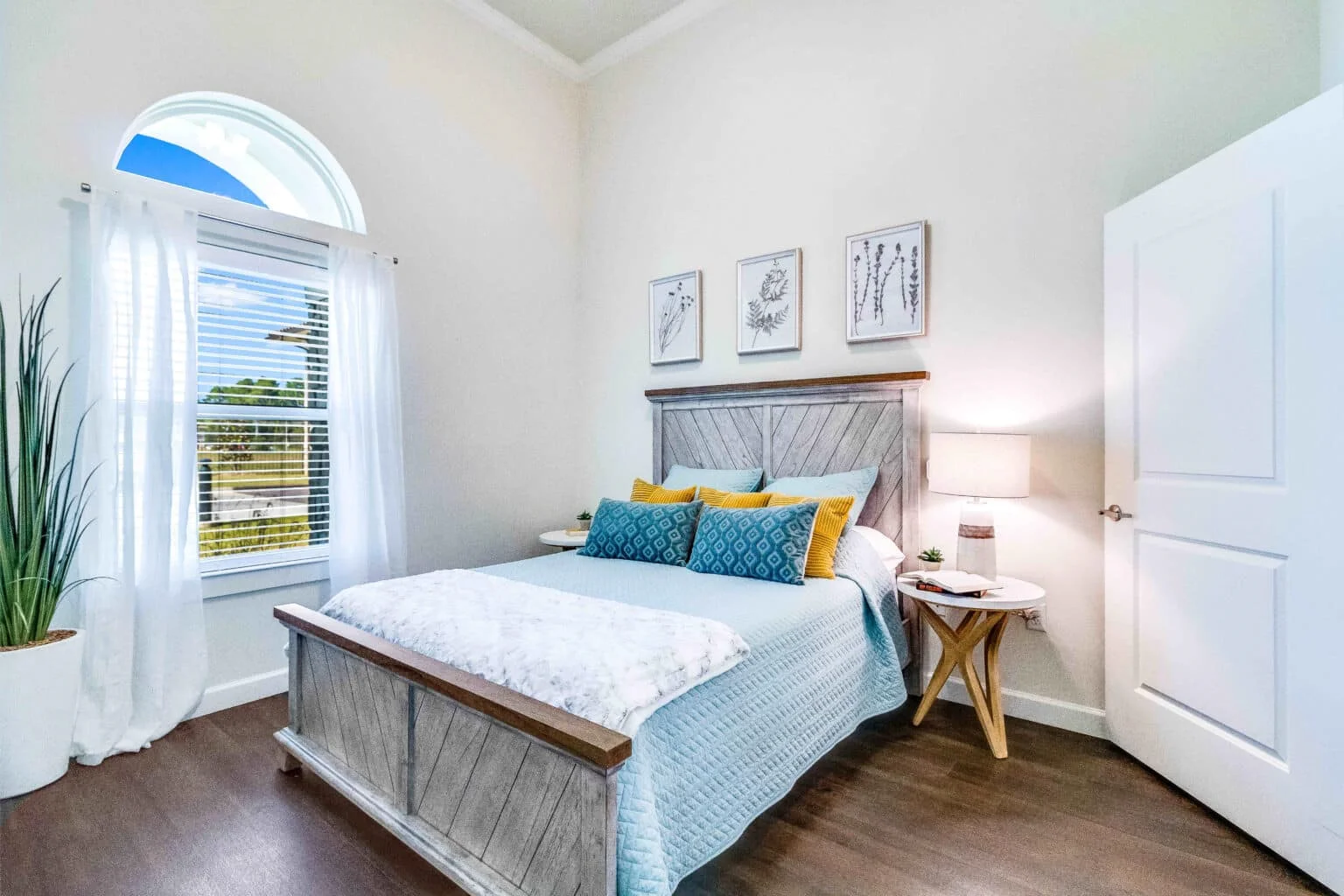 Bedroom of a Vincent Senior Living Community apartment