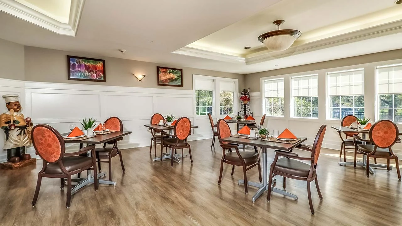 Image of Lamar at Town Center Senior Living Community (6)