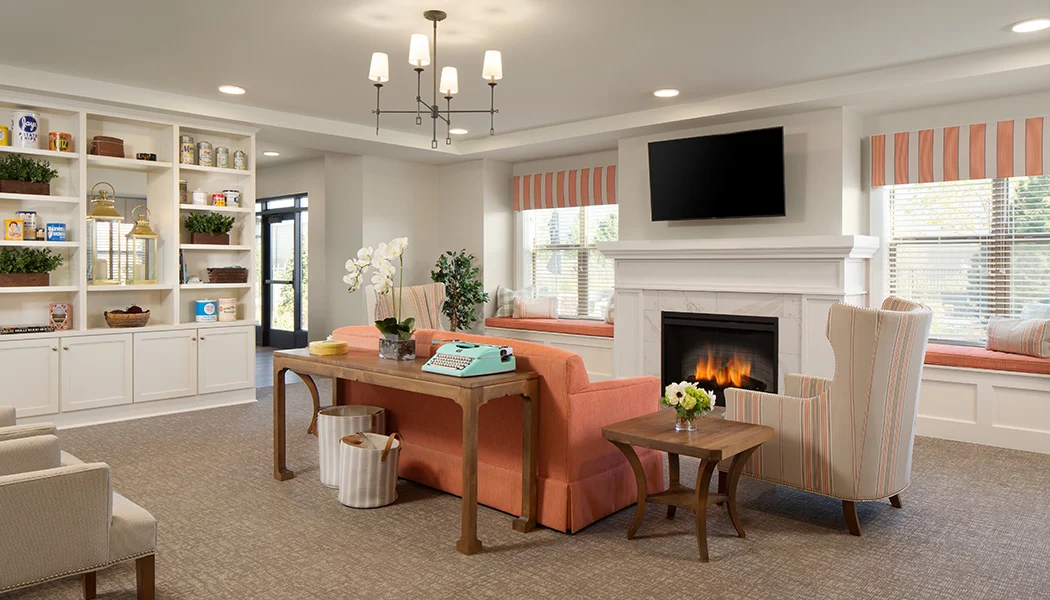 Lounge area at the Waters of Oak Creek 