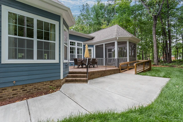 Image of Avendelle on Maynard (8)