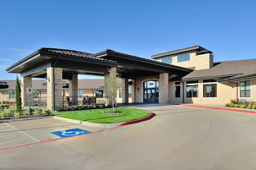 Image of Clayton Oaks Living (1)