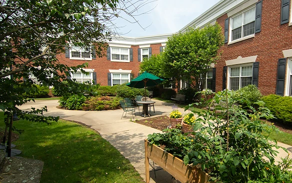 Image of AdviniaCare Salem (6)