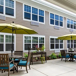 Emerald Place Senior Memory Care in Glenview, IL rear exterior patio
