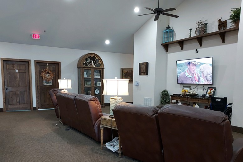 Image of Beehive Homes of Plainview (2)