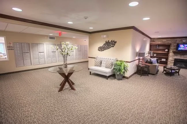 Image of Huntington Square Senior Apartments (7)