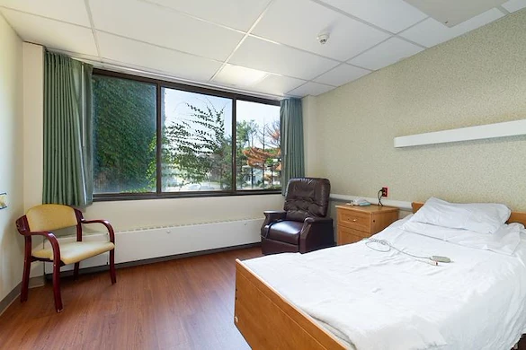 Image of Water's Edge Center For Health & Rehabilitation (7)