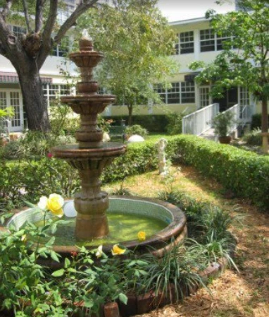 Image of Bay Oaks Historic Retirement Residence (4)
