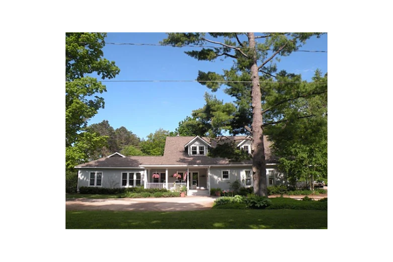 Image of Effie’s Place (1)