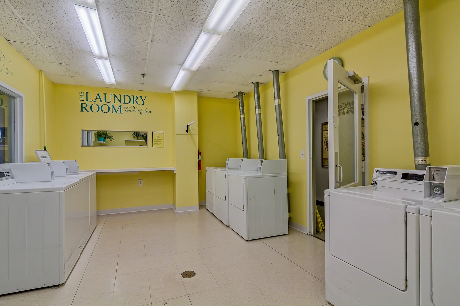 Image of Charter Arms Apartments (6)