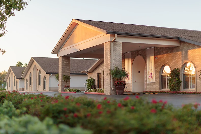 Image of Arlington Gardens Care Center (2)