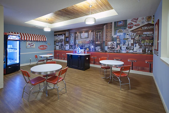 Alto Tavares, senior living community offering assisted living, memory care, and respite care in Tavares, FL, diner themed dining room