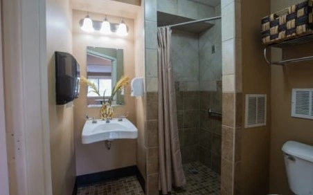 Image of Castleton Health Care Center (5)