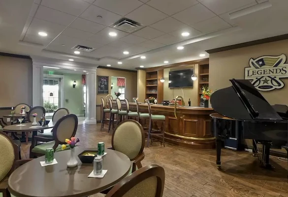 Image of Aston Gardens at The Courtyards (6)