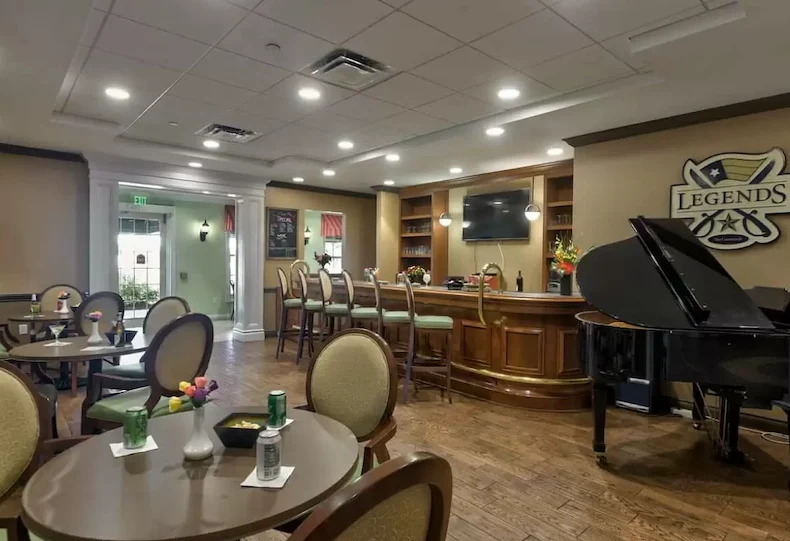 Image of Aston Gardens at The Courtyards (6)