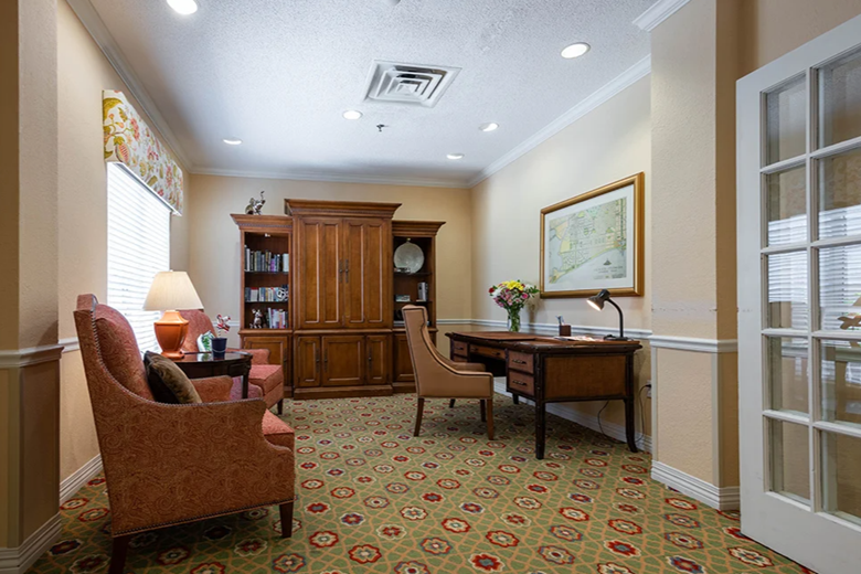 Image of AdviniaCare at Venice Assisted Living (4)