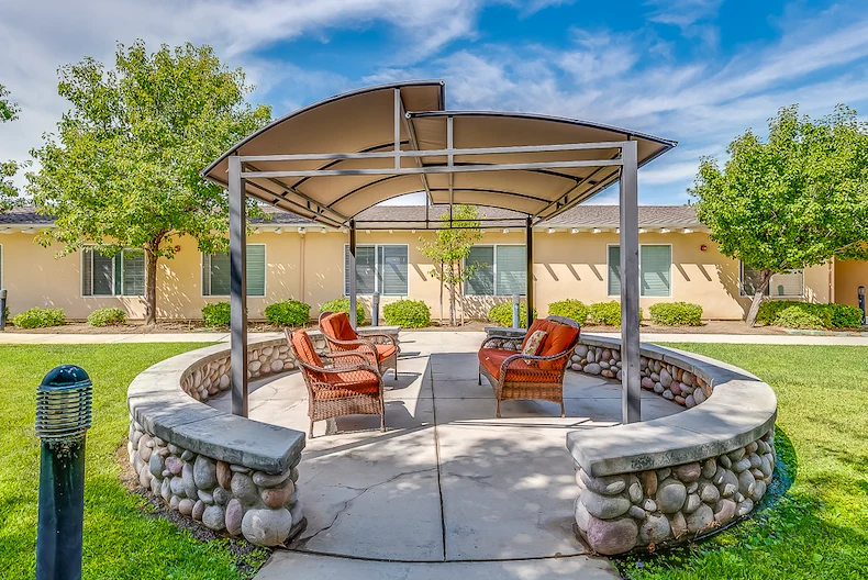 Image of Sunny Rose Glen (7)