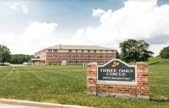 Image of Three Oaks Circle (1)