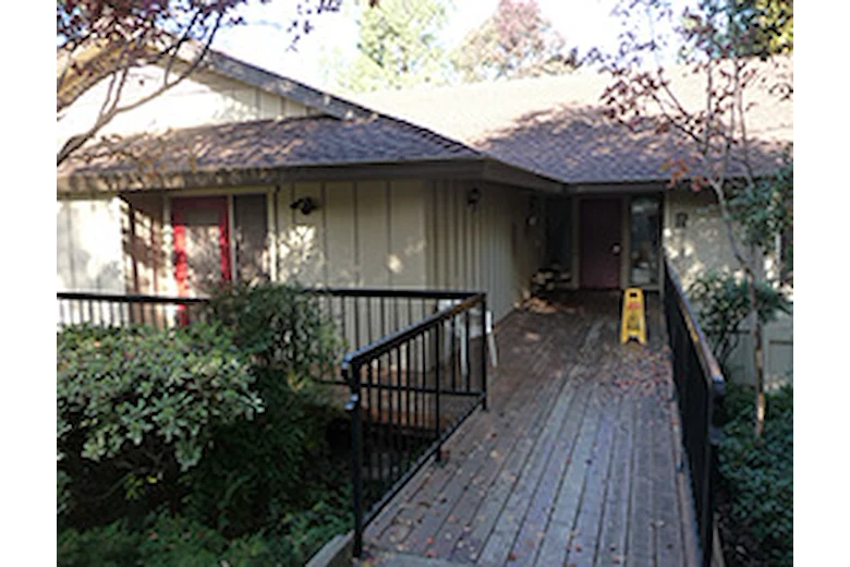 Image of Redding RHF Housing - Butte (2)