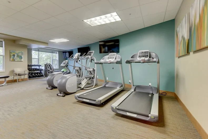 Image of The Legends at Silver Lake Village (3)