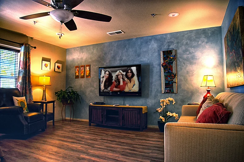 Image of A Love For Life Alcazar (4)