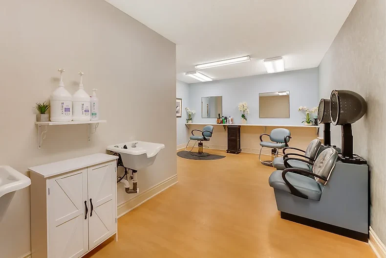 Image of Westlake Pointe Senior Living (5)