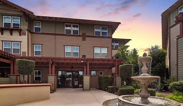 Image of Merrill Gardens at Gilroy (5)