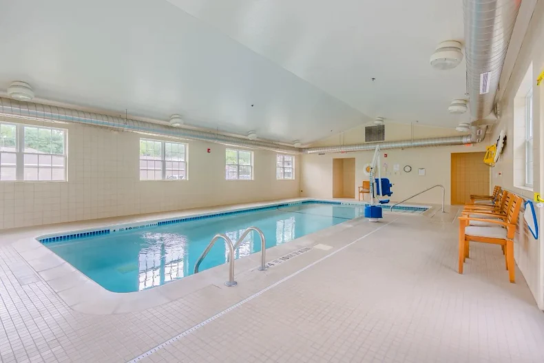 Image of Glenmont Abbey Village (9)