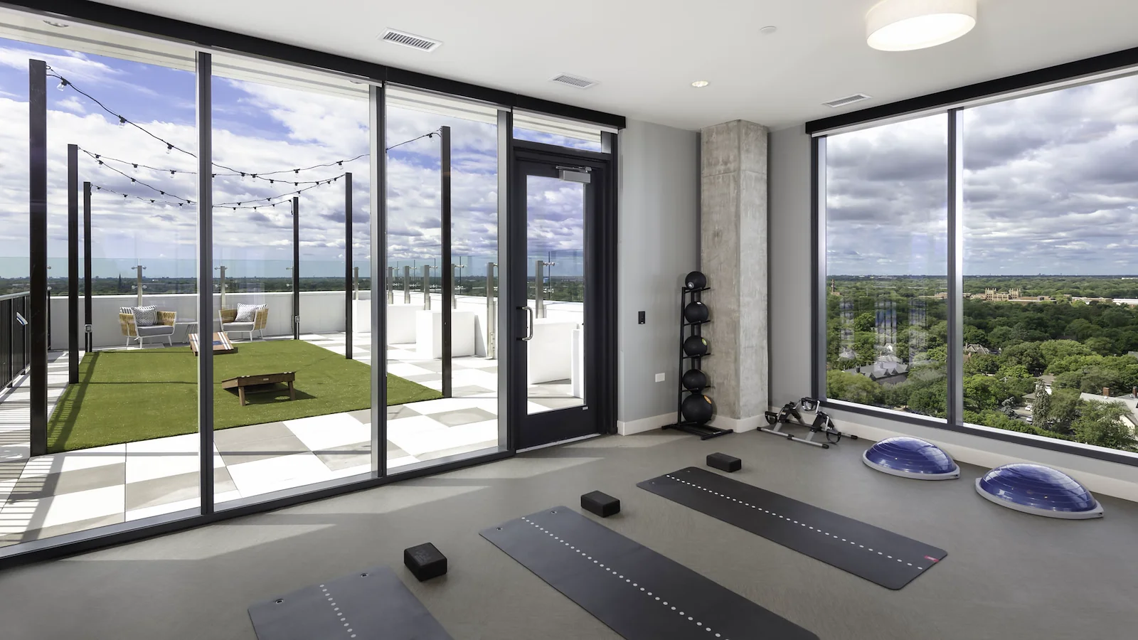 Image of Avidor Evanston (5)