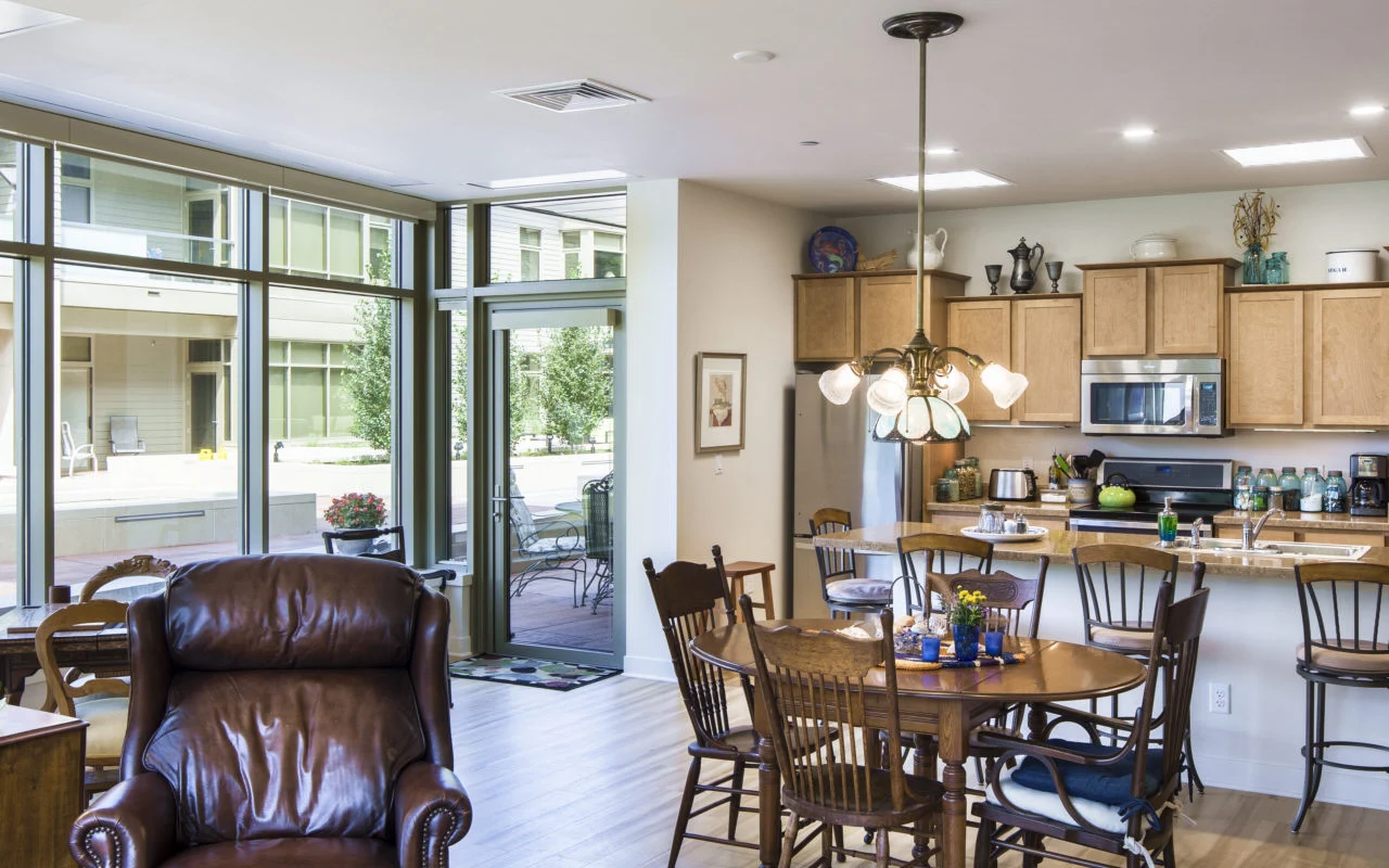 Image of Oaknoll Retirement Residence Senior Living (3)