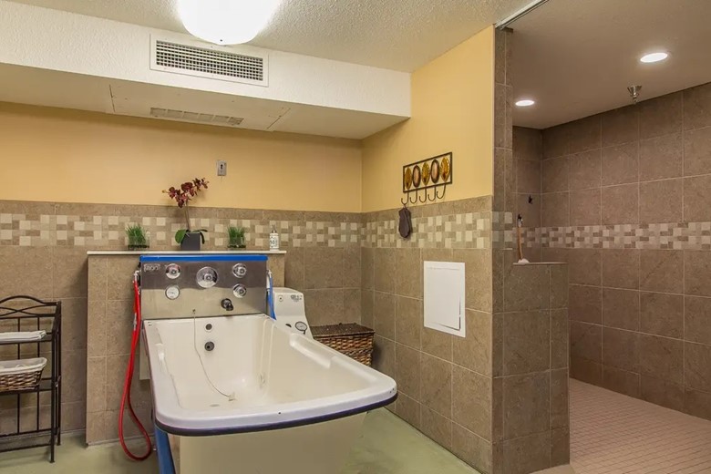 Image of Monterey Park Rehabilitation & Health Care Center (4)