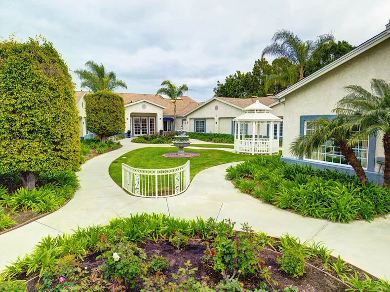 Image of Ivy Terrace at Garden Grove (3)