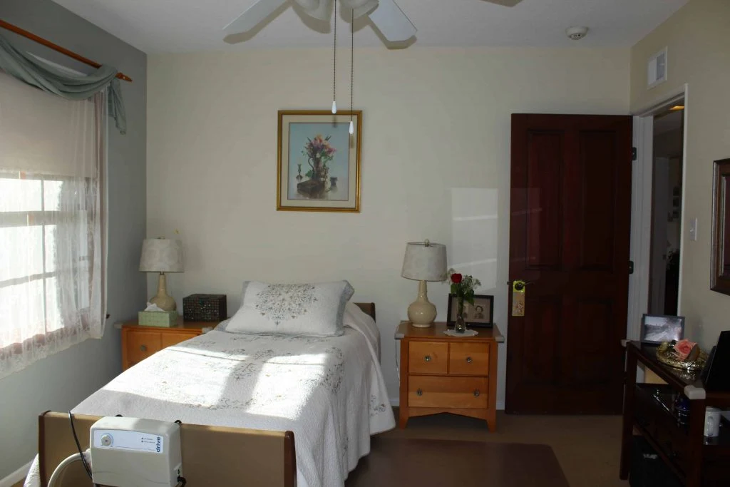 Image of Aunt Mona's Care Home (6)