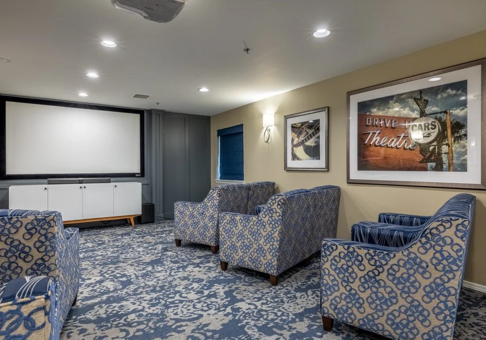 Image of Van Mall (9)