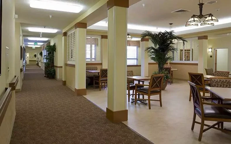 Image of McLoughlin Place Senior Living (3)