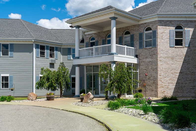 Image of Whispering Pines Senior Living (1)