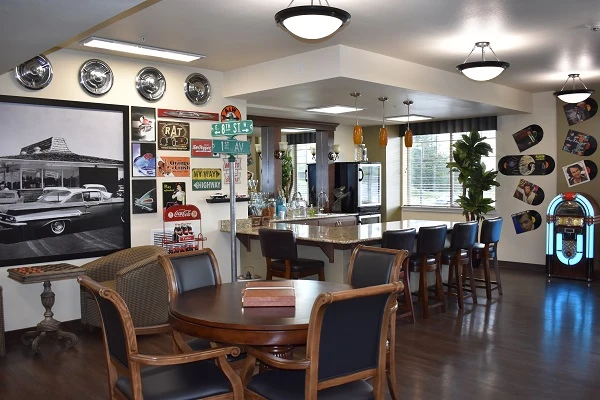 Image of Bonaventure at Keizer Station (3)